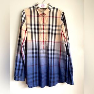 Burberry Brit Shirt. Size M, warn only twice, looks like new.